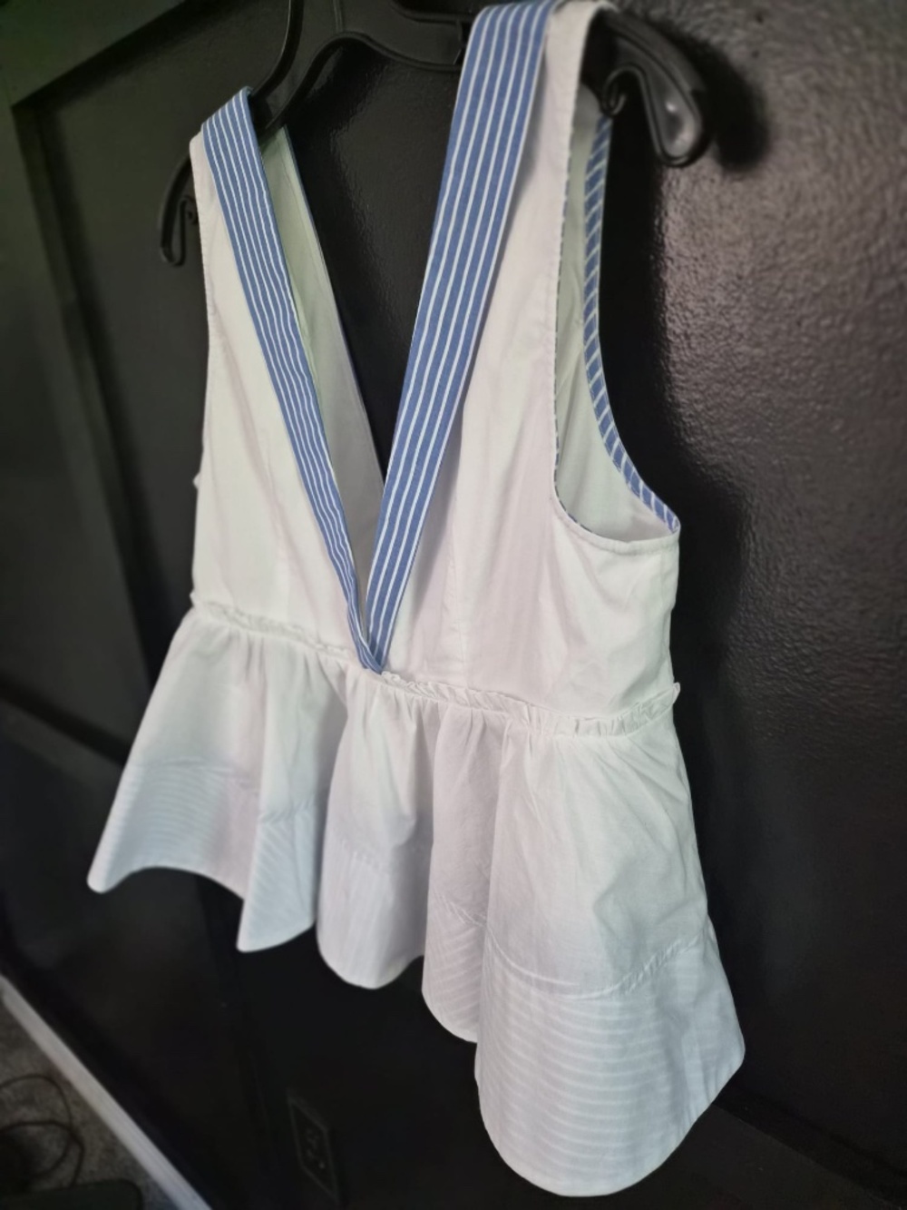 NWT | Anthropologie | Top | Sleeveless | Size Large - Picture 4 of 7